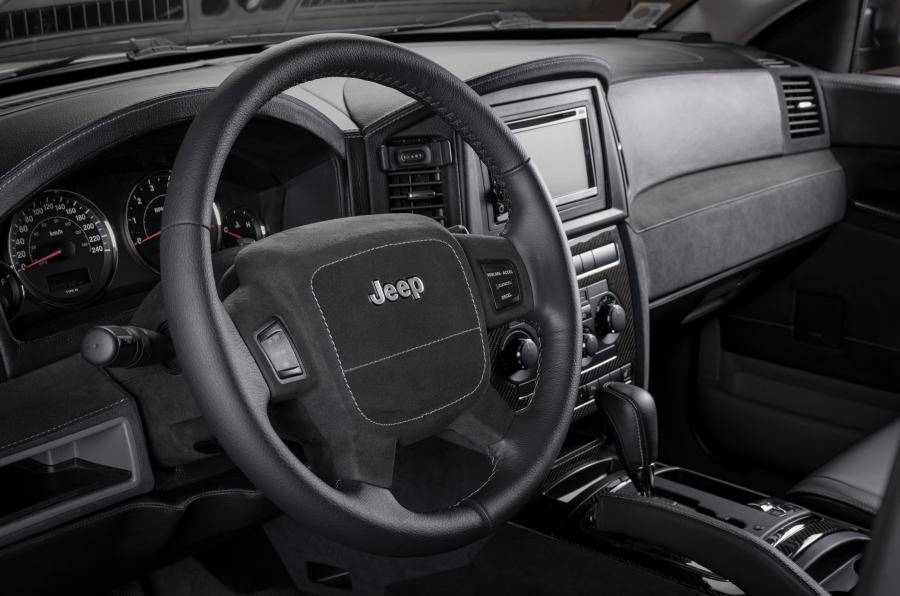  Jeep Grand Cherokee BOSE by Carbon Motors 2015 года  (фото 6 из 17)